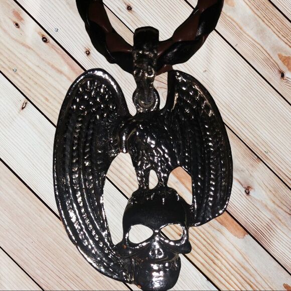 New. Goth inspired silver Eagle with skull… - Picture 9 of 10